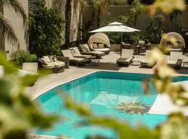 罗萨里奥假日酒店