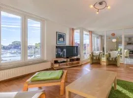Ferienwohnung Hafenglück- Ideal für Familien mit Balkon und Yachthafenblick