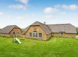 7 Bedroom Awesome Home In Ulfborg