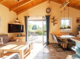 Blau am See -Ihr Ferienhaus am Jabelschen See，位于Jabel的酒店