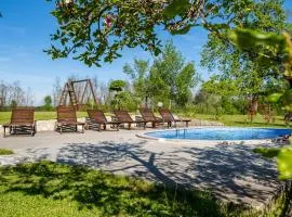 Stunning Home In Bosiljevo
