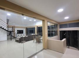 La Casa de Danfer-Gran Vista Imperial，位于奥克萨潘帕的带停车场的酒店