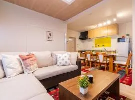 名古屋まで車で20分 駐車場があります 9名まで可 観光便利