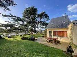 Villa au bord de l'étang à Perros-Guirec avec jardin et WIFI - FR-1-368-439