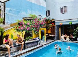 Hanoi Buffalo Hostel，位于河内的酒店