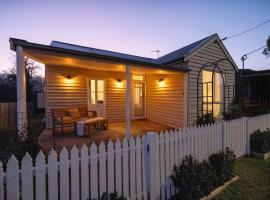 Nelly's Cottage Braidwood，位于Braidwood的酒店