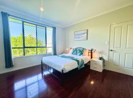 Cozy Share Suite in Coopers Plains - Double Room with Private Bathroom，位于布里斯班的酒店