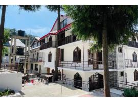 Hotel Dreamland, Patnitop，位于帕尼托的酒店