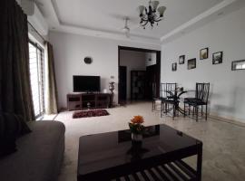 Dha 12 EME 3 bed Complete Portion Near Thokar Niaz baig and Bahria Town Lahore，位于拉合尔的酒店