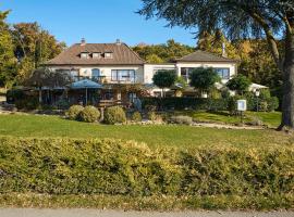 Hotel Restaurant Waldschlößchen，位于利嫩的酒店