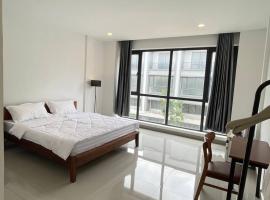 22 Homestay-near AEON Mall 3 & Techo International Aiport，位于Ta Khmau的民宿