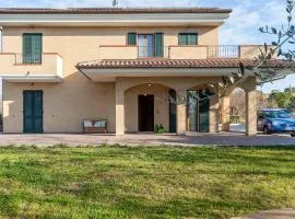 Amazing Home In Morrovalle With Wifi