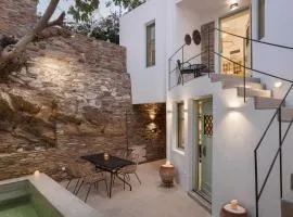 Porto Sereno Andros Suites