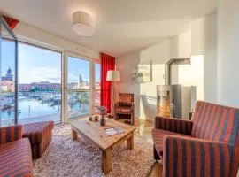 Müritzquartier No 13 - Apartment in der Hafenresidenz mit Kamin & Hafenblick