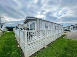 Beautiful Caravan At Seaview Holiday Park In Kent Ref 47028Pb