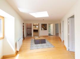 Chambres des VALOIS，位于昂古莱姆的带热水浴缸的酒店