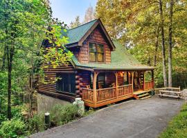 Peaceful Holiday Cabin - with Hot Tub and Fireplace, Near Local attractions，位于赛维尔维尔的酒店