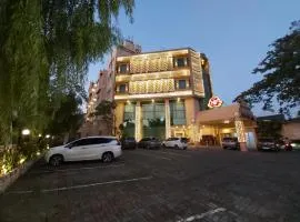 英达宫索罗酒店