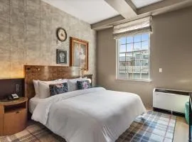 巴顿鲁日市中心靛蓝酒店