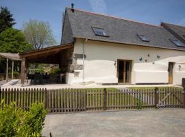 Bulat-Pestivien Retreat with 4 spacious Bedrooms，位于Bulat-Pestivien的酒店