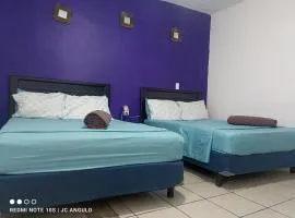 Casa sencilla, primer piso bien ubicada