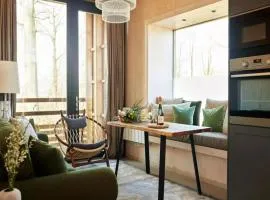 Cozy 1-Bedroom Cottage