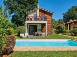 Villa in Castle Park with Heated Pool