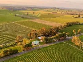 Norm's Vineyard Retreat