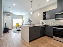329 Modern 1BR Apt Walk to NJT