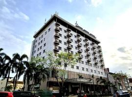 Royal Asia Hotel，位于巨港的酒店