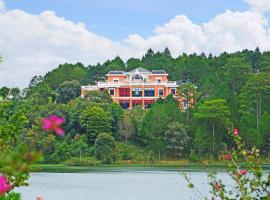 大叻诺伊登瑟湖Spa度假酒店，位于大叻的酒店