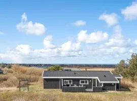 Nice Home In Hjørring With Kitchen