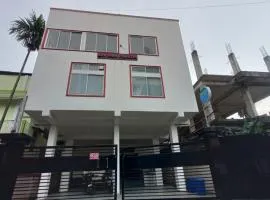 Shivam Guest House Near GNRC and Down Town Hospital