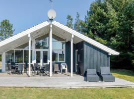 Gorgeous Home In Ålbæk With Sauna，位于奥贝克的酒店