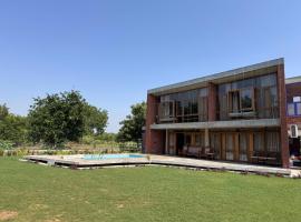 BK's Villa Golf View，位于Nānodra的酒店