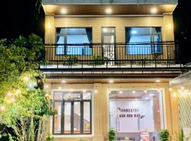 Hoa Anh Đào Homestay，位于Kon Von Kla的酒店