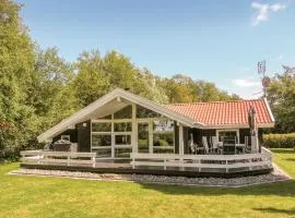 Holiday Home Humble 34 With Hot Tub