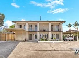 KozyGuru Thornleigh Charming Two-Bed Townhouse