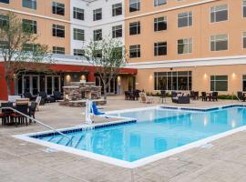 麦卡伦坎布里亚酒店及会议中心，位于麦卡伦的酒店