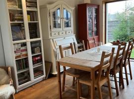 Quiet and cozy place near forest，位于Dukeliai的酒店