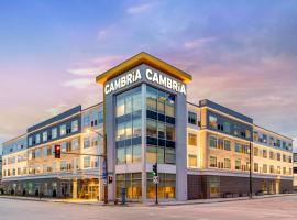 Cambria Hotel Milwaukee Downtown，位于密尔沃基的酒店