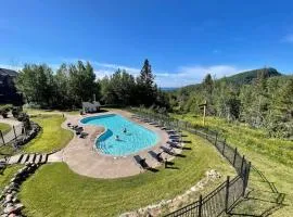 Lutsen Mtn Ski-In/Ski-Out Studio | Lake & Mtn View