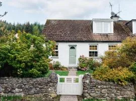 Holiday Home Jenkins Cottage by Interhome