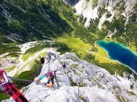 Appartement Gipfelblick- Tiroler Zugspitze Arena in Biberwier，位于比伯维尔的酒店