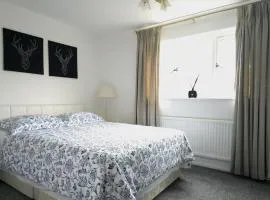 Beautiful En-Suite in Hutton, Brentwood