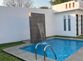 CASA MYAA, casa para noche, día, fin de semana, semana y mes，位于库埃纳瓦卡的酒店