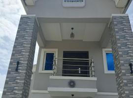 D'EXQUISITE APARTMENTS -Ibadan，位于伊巴丹的酒店