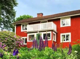 6 person holiday home in LÖNASHULT