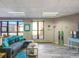 Updated Del Norte Apartment, Walk to Downtown!