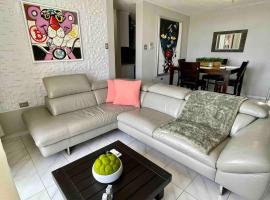 Excellent Location near EVERYTHING, sparkling，位于尧科的酒店